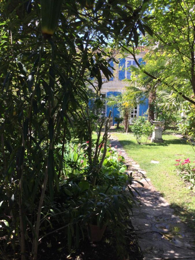 Saint-Jean-dʼAngély L'Orangerie Du General B&B 외부 사진