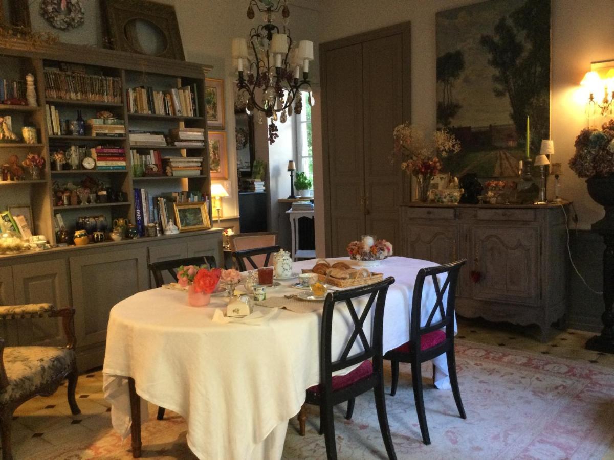 Saint-Jean-dʼAngély L'Orangerie Du General B&B 외부 사진